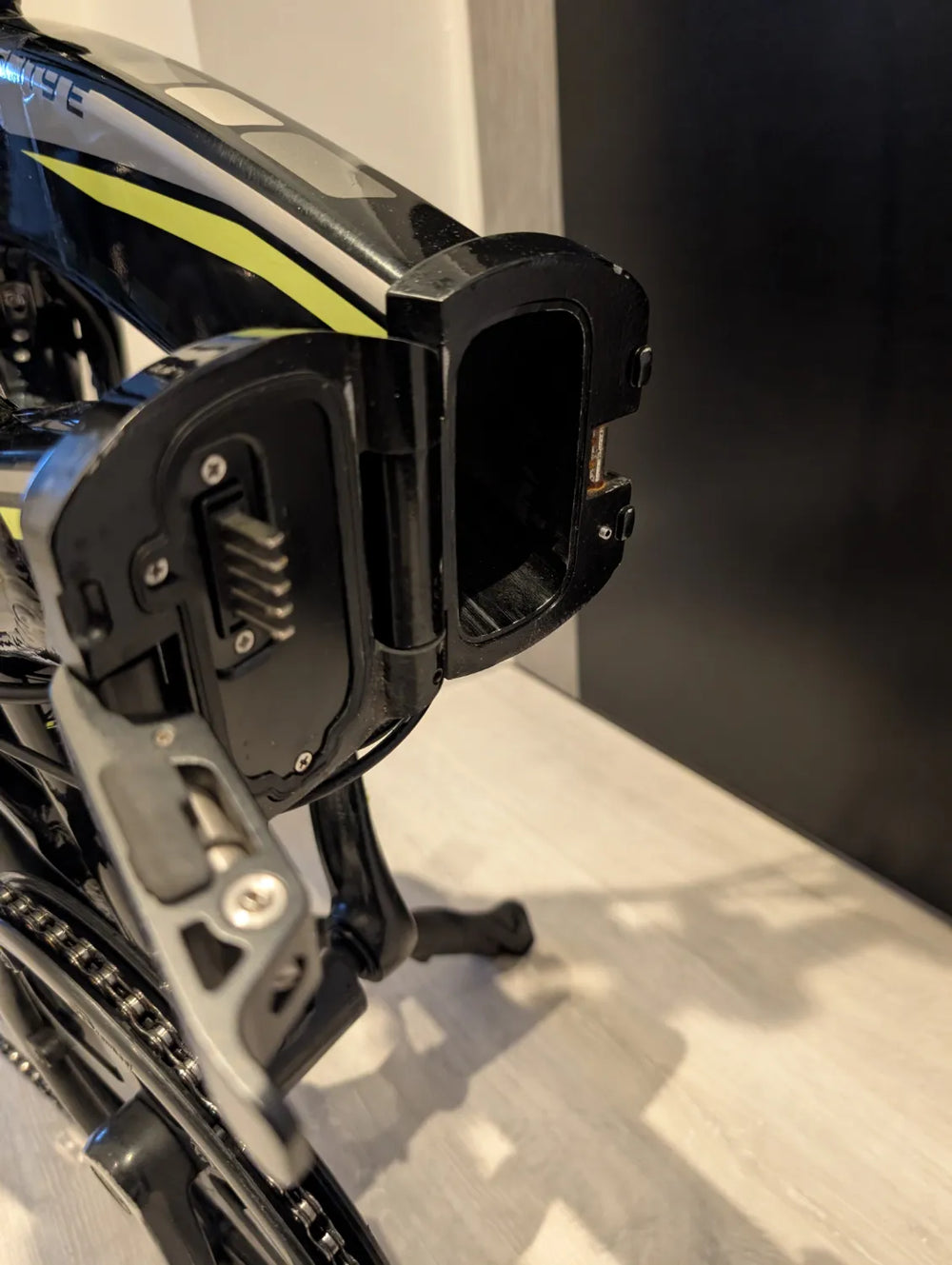 Carrera Crosscity Folding Electric Bike 2020