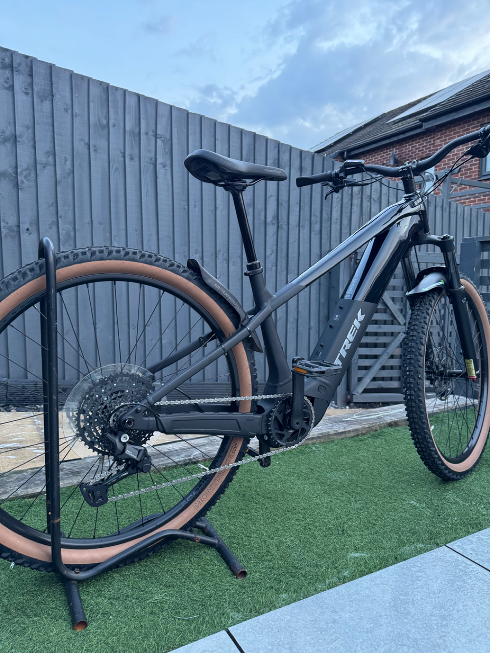 Trek Powerfly 5 Dark Prismatic Trek 2024