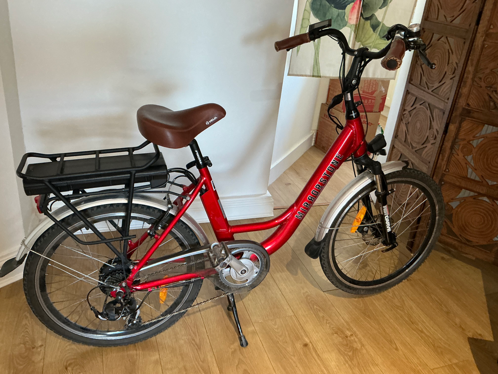 Mirrorstone Cherry Red Sprint 2024