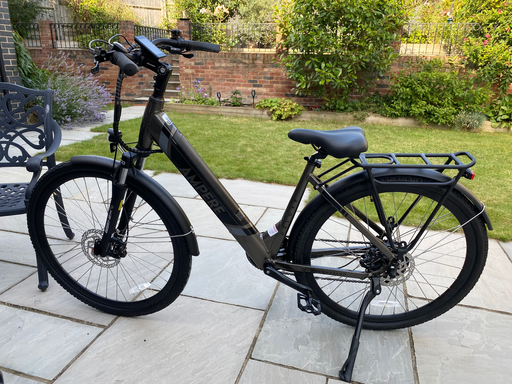 Ampere Deluxe 700C 2024