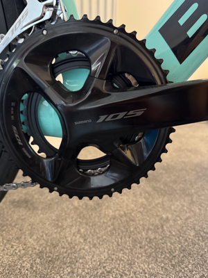 Bianchi Aria e-Road 105 Di2 2025