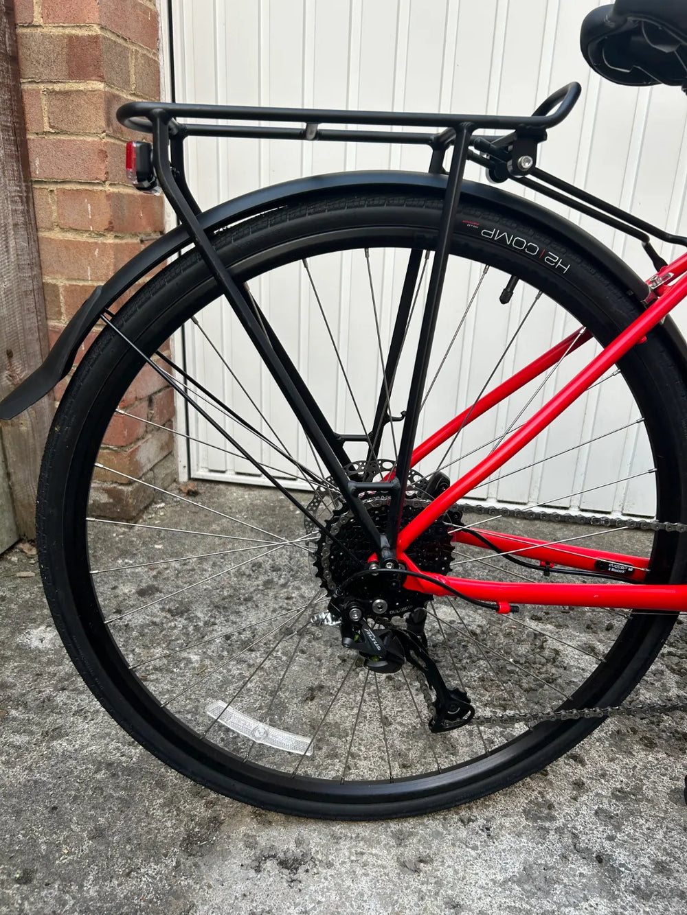 Trek FX 2 Disc Equipped Stagger 2023