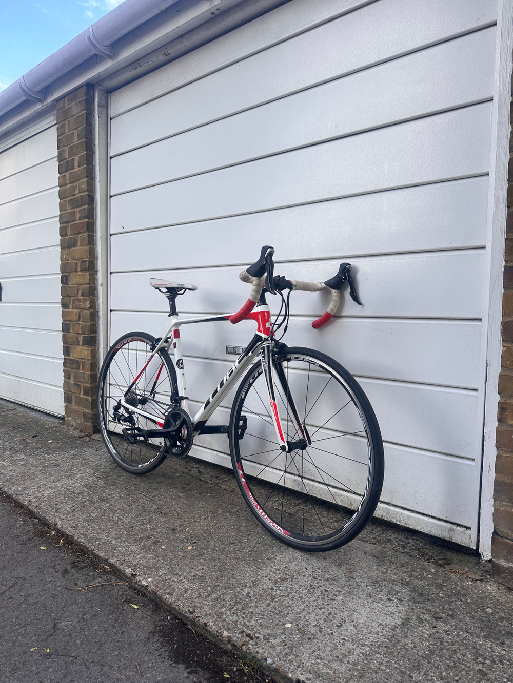 CUBE Agree GTC Pro Carbon 2015