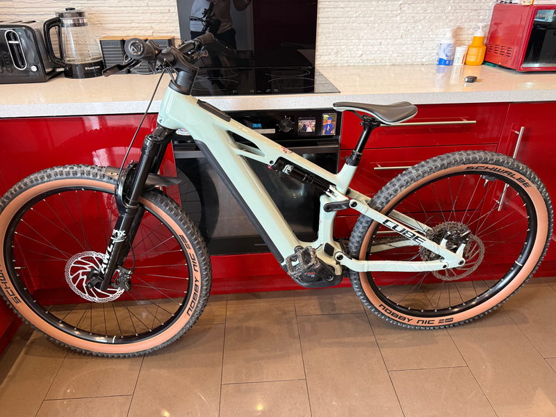 Cube Stereo Hybrid One44 Hpc Race 800 2026