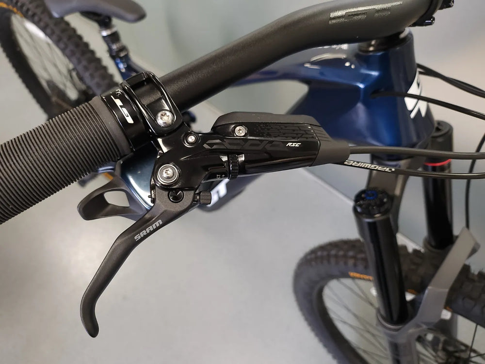 GT Force Carbon Elite 2023