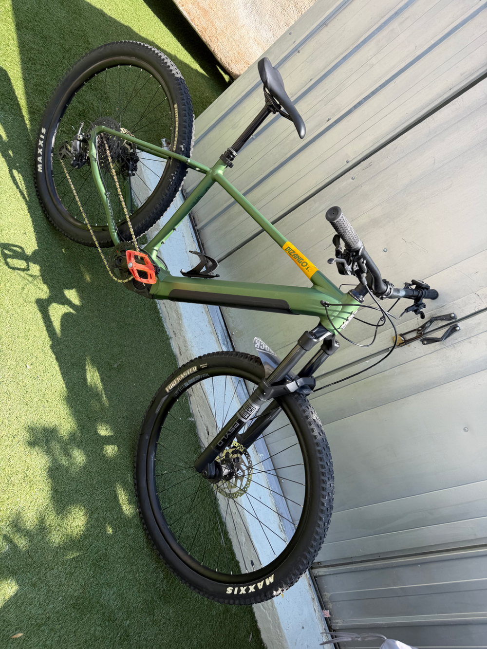 Voodoo Bizango E 2025