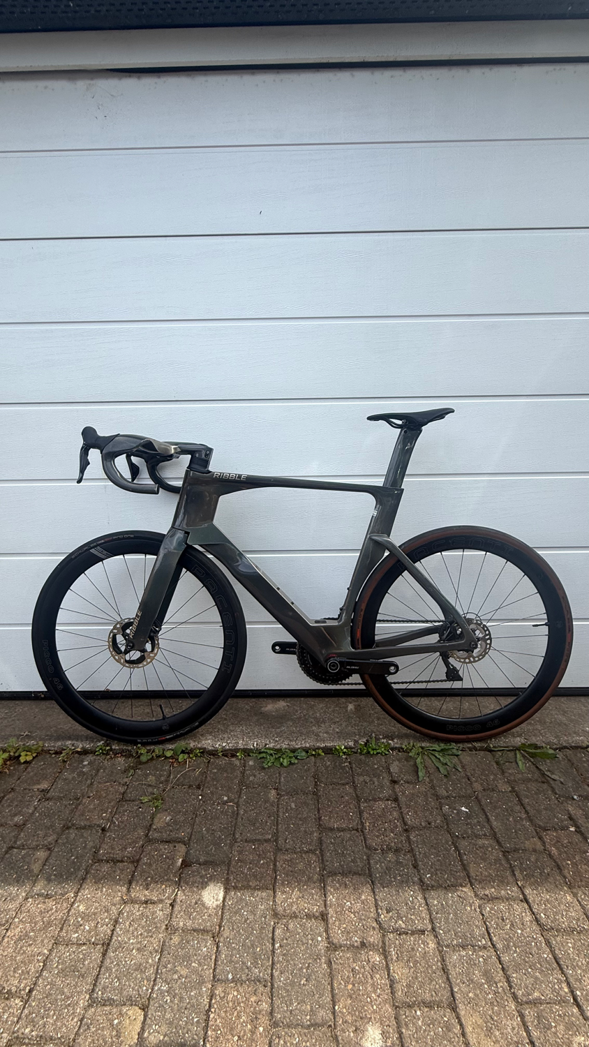Ribble Ultra-Aero SL R - Hero 2025