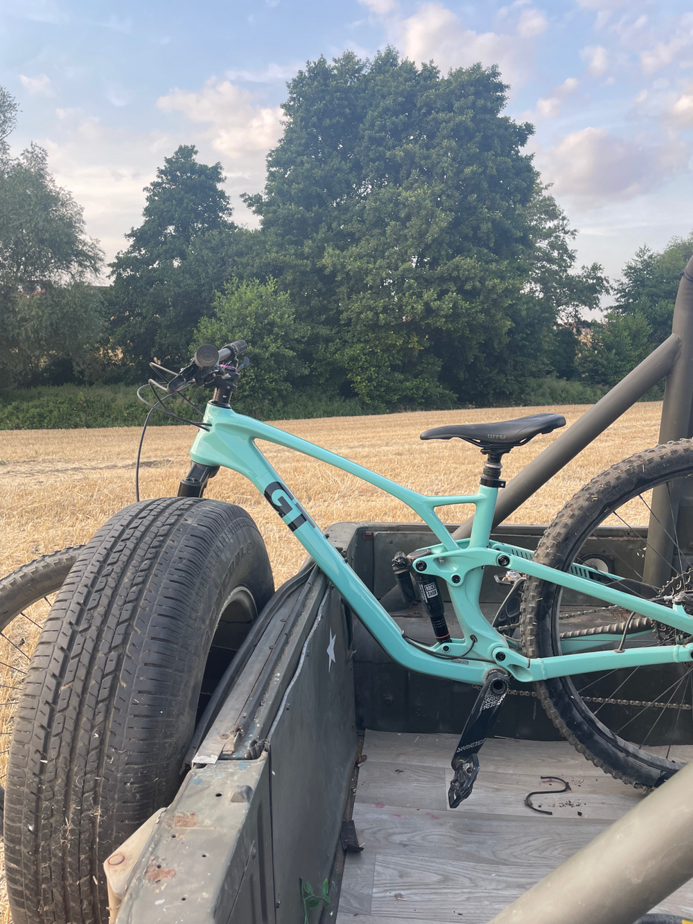 GT Sensor Carbon Pro LE 2023