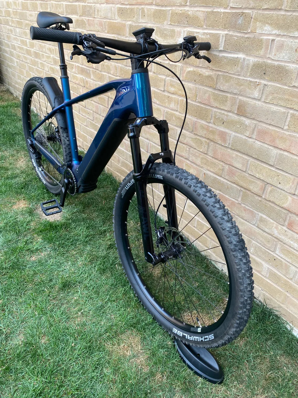 Cube Reaction Hybrid SLX 800 - Nebula 'n' Blue 2025