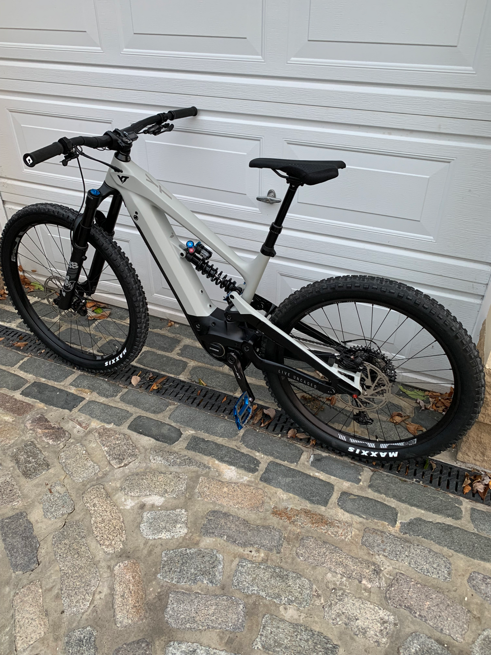 YT Decoy Shred 2022
