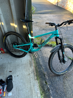 Santa Cruz Bronson S Plus / Aluminum / 27.5 2019