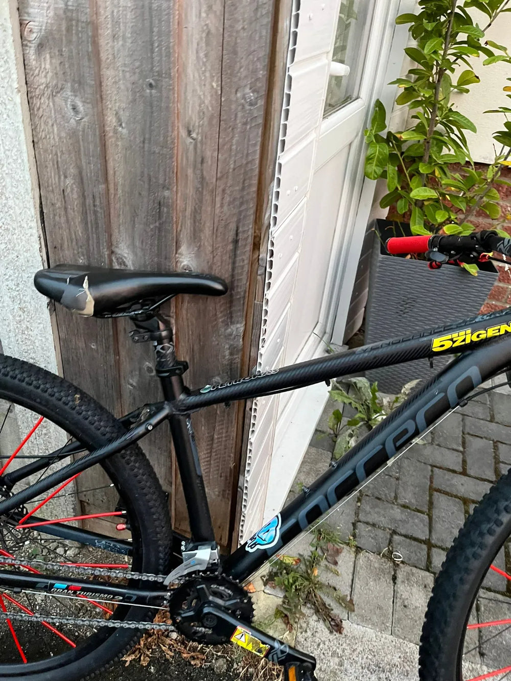 Carrera Vengeance Mens Mountain Bike (Without Puncture Protect) 2021