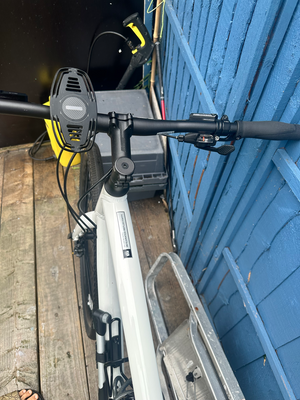 Specialized Sirrus X 2.0 Hybrid 2025