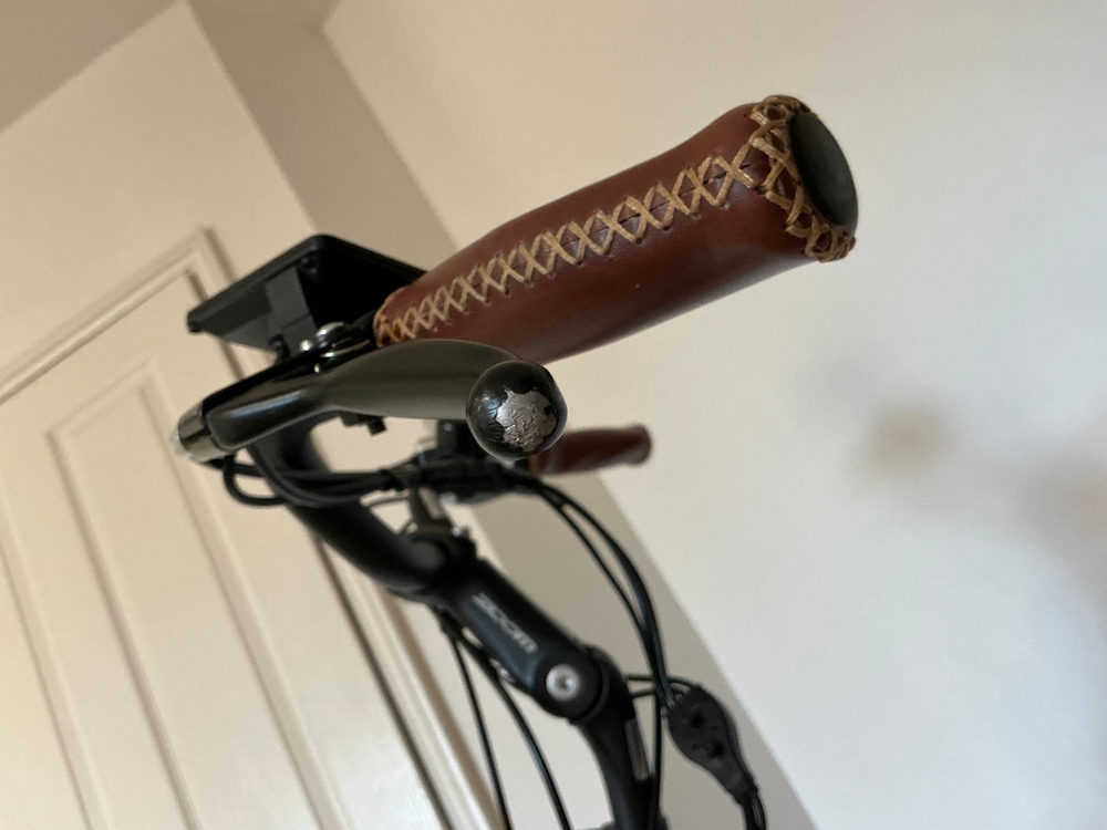 Mirrorstone Cherry Red Sprint 2024