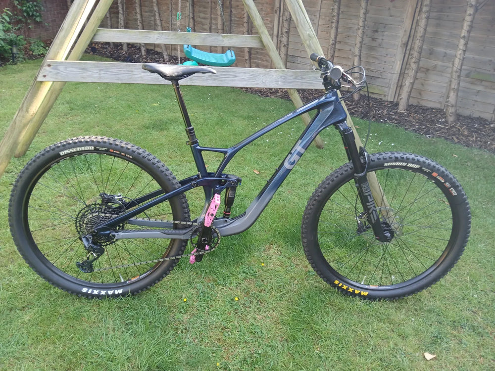 GT Sensor ST Carbon Pro 2024