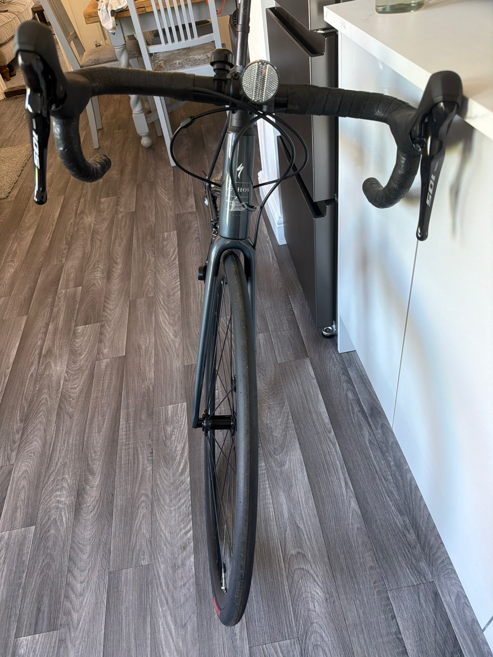 Specialized Aethos Sport - Shimano 105 2025
