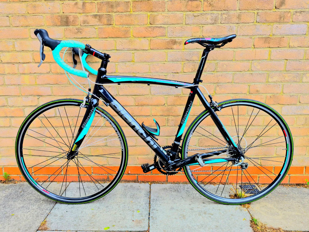 Bianchi Nirone 7 tiagra groupset carbon fibre road bike Bianchi Nirone 7 2019