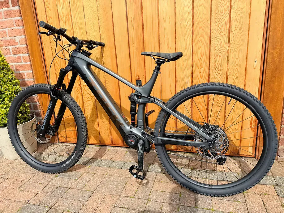 Trek RAIL 9.7 CARBON FULL SUSPENSION MOUNTAIN EBIKE **X-LARGE FRAME** 2023
