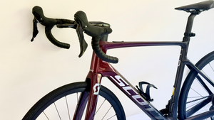 Scott Addict E- Carbon Rioad bike 2023