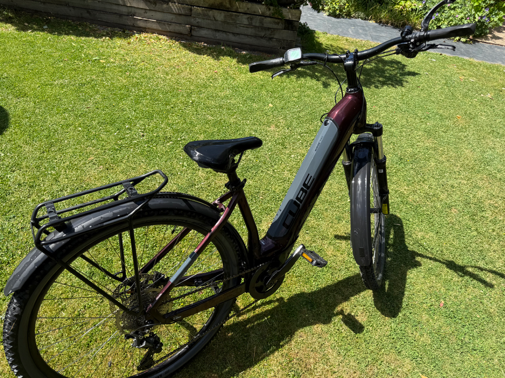 CUBE Nuride pro  with cx bosch performance motor  2021