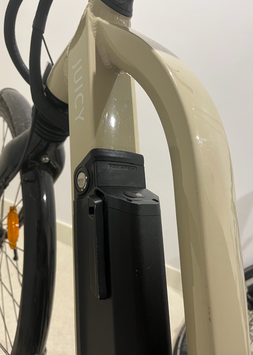 Juicy Bike ROLLER 2023