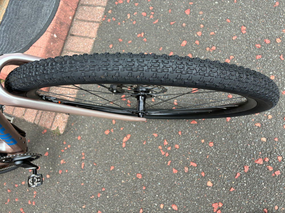 Giant Revolt Advanced 1 Gravel Road 2026