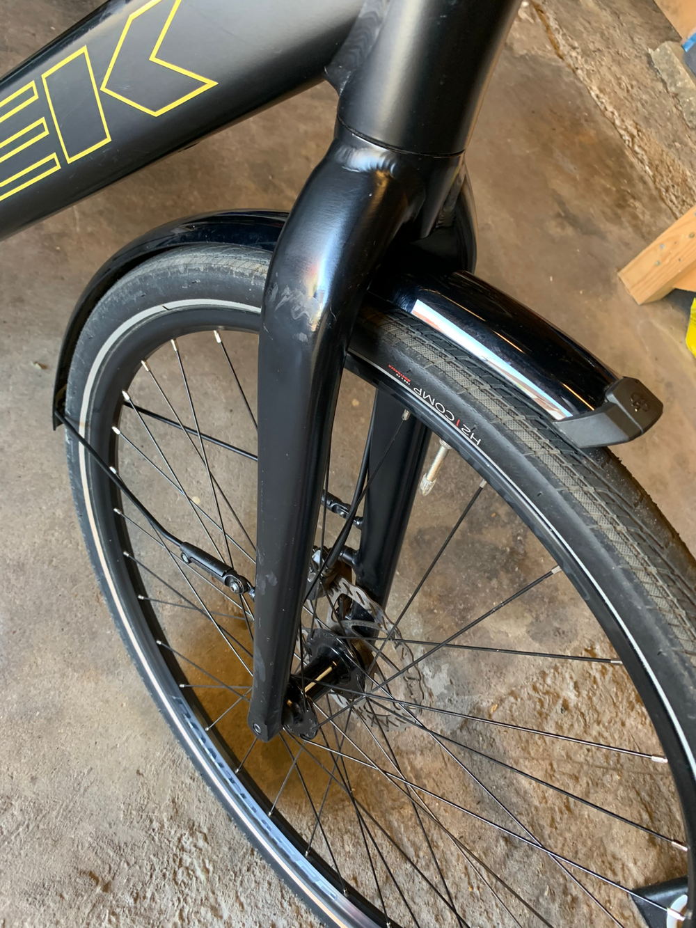Trek FX+2 2023