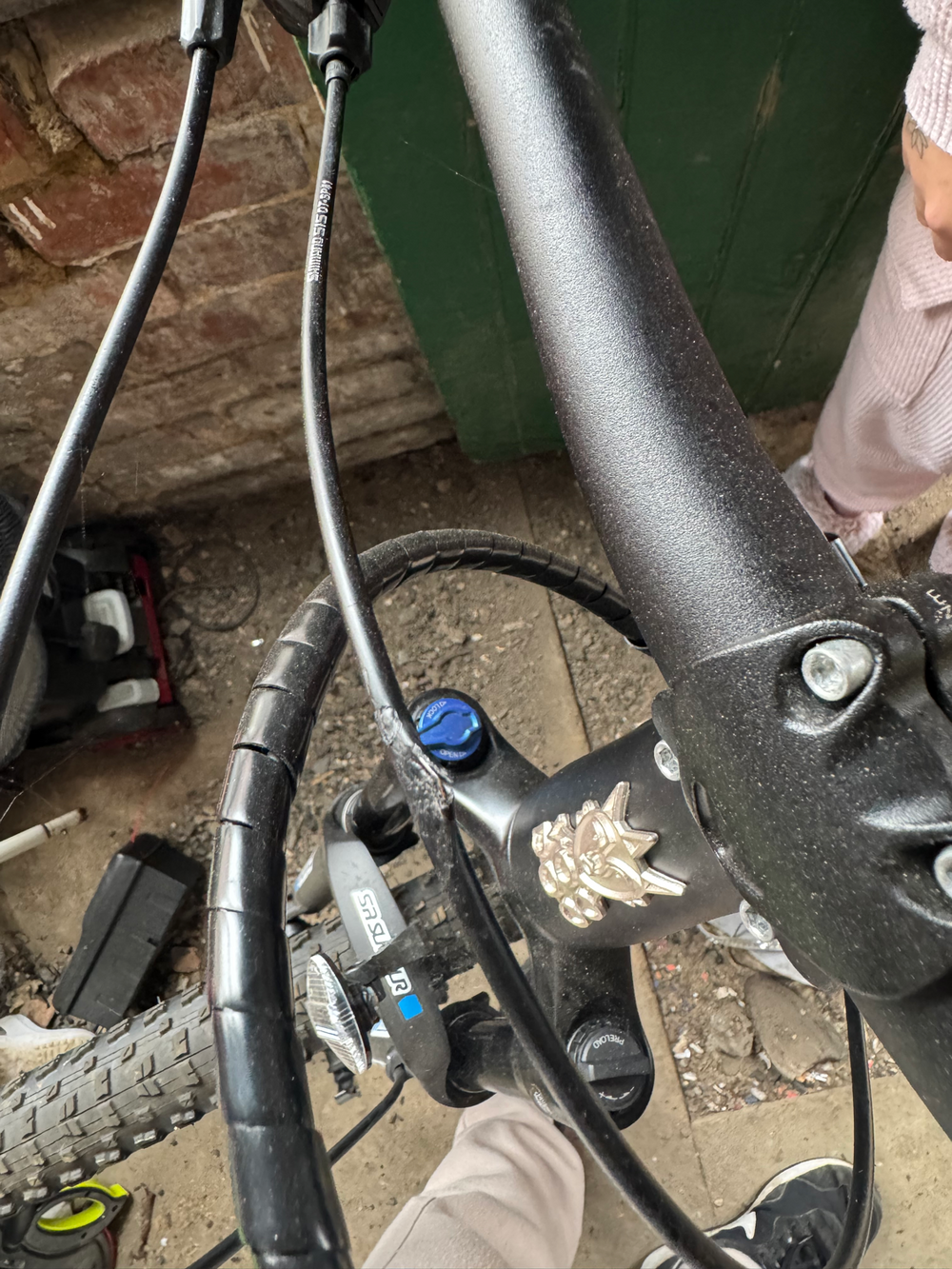 Voodoo Mambo-E Electric Trekking Bike 2025