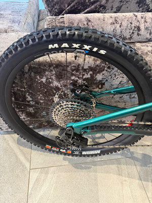 Nukeproof Megawatt 297 Factory 2024