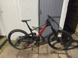 Trek Slash 7 2022
