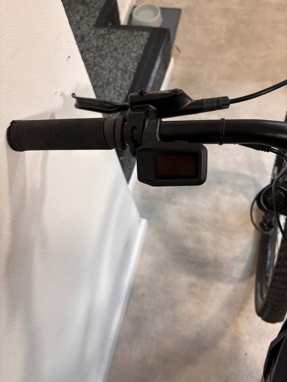 Rockrider 27.5" Hardtail Electric Mountain Bike E-ST 100 2023