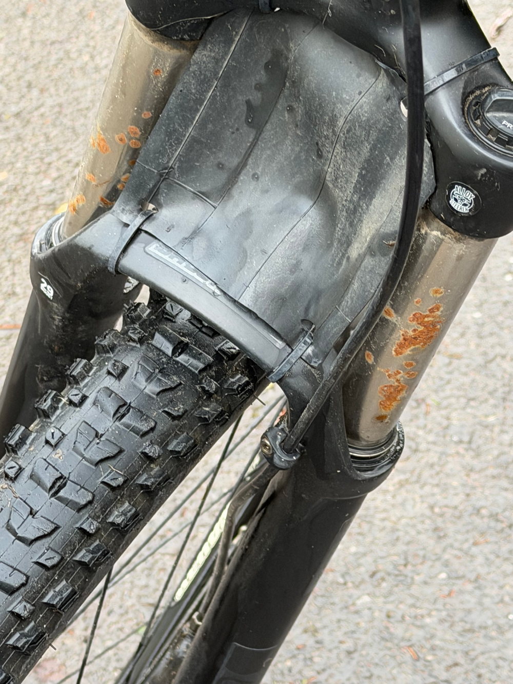 Giant Fathom E+ 29 2 Electric Bike 2021