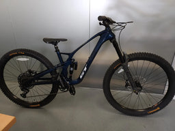 GT Force Carbon Elite 2023