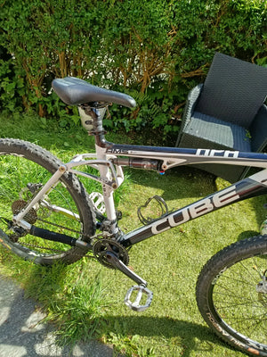 Cube Ams 130 2012
