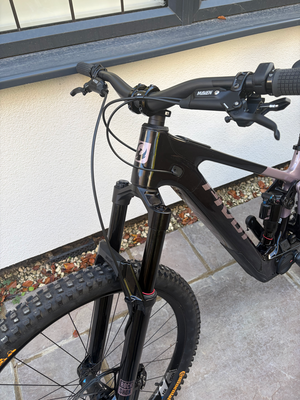 Pivot Shuttle AMP'd Pro X0 2026