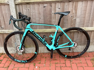 Bianchi Infinito CV Disc Ultegra Di2 2019