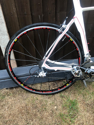 B'twin Facet 9 racing bike 2011