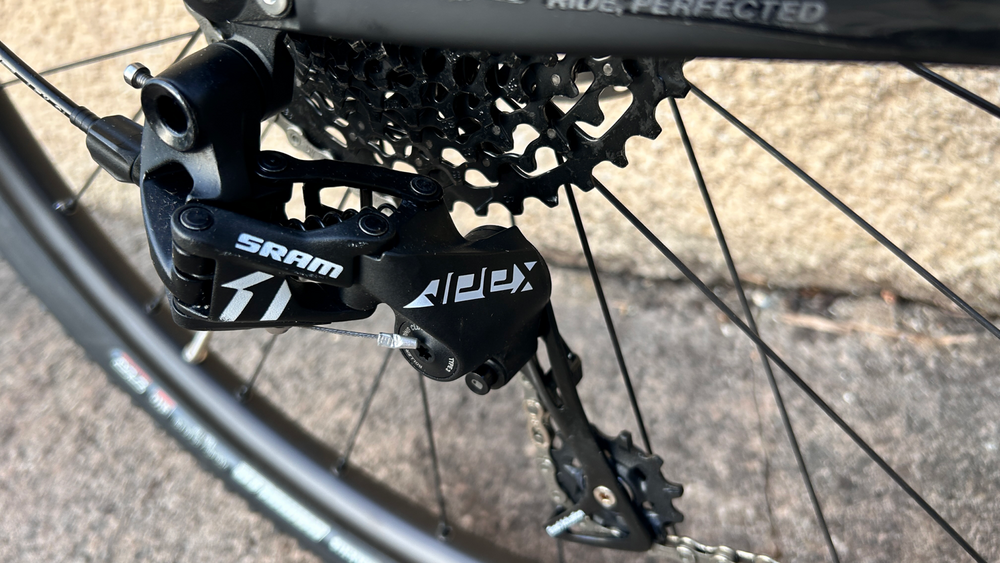 Basso Tera Gravel Sram Apex 1x11 2023