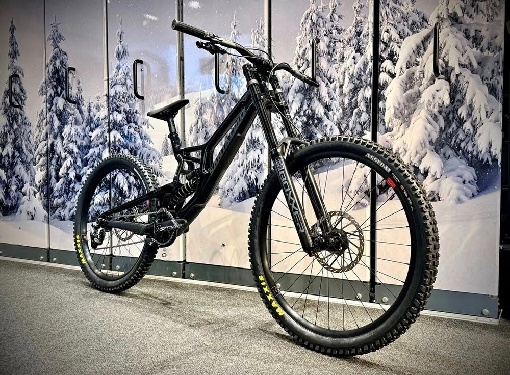 Santa Cruz V10 DH S / Carbon CC 2026