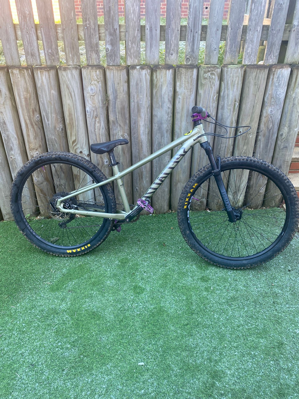 Specialized Rockhopper comp 2025