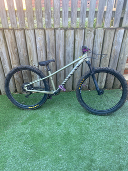 Specialized Rockhopper comp 2025