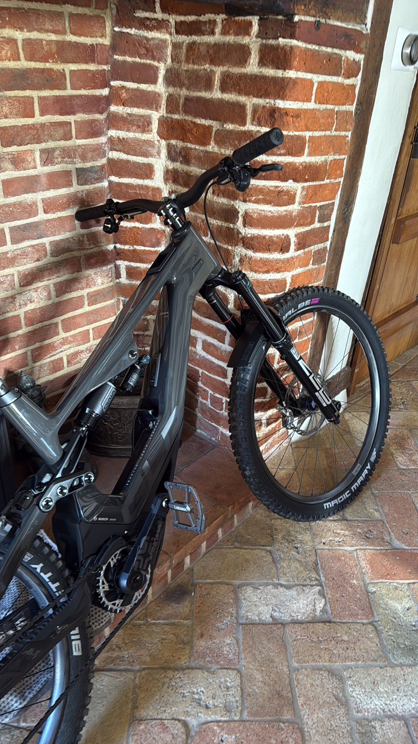 Lapierre Overvolt GLP III Team 2024