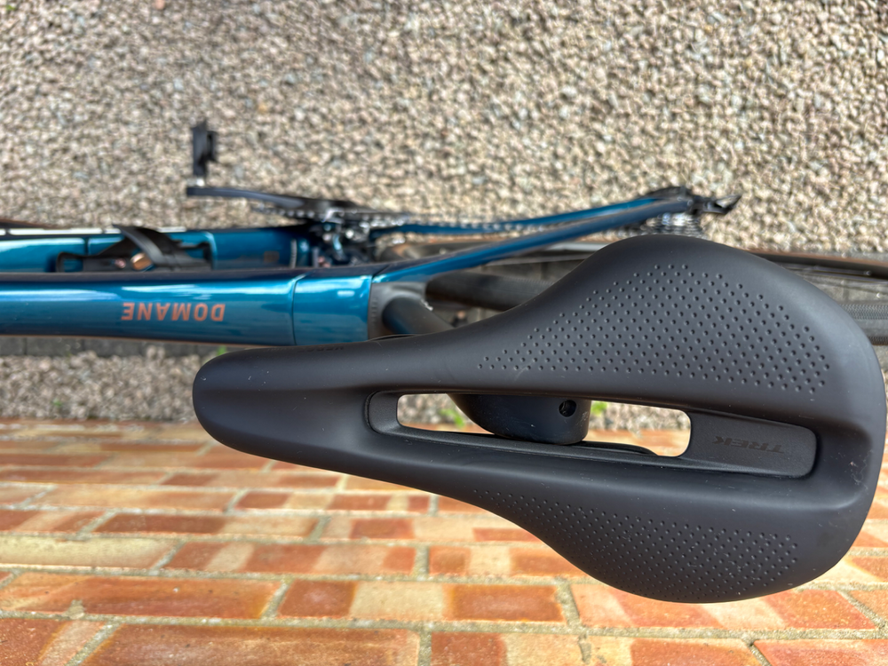 Trek Domane SL 5 Gen 4 Carbon Road 2024