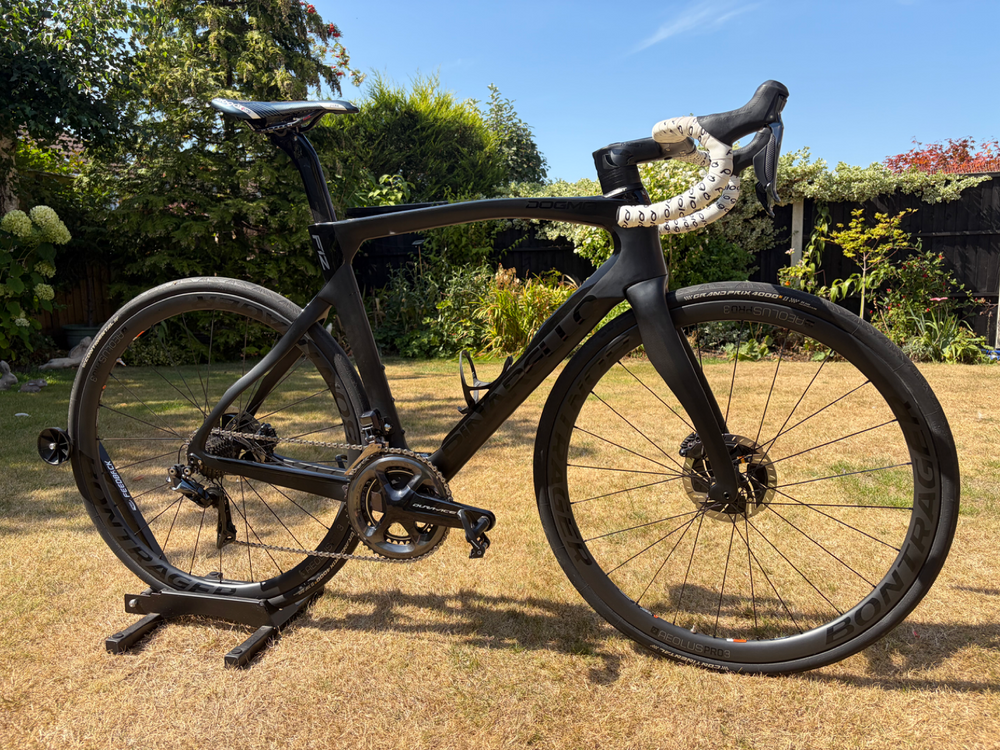 Pinarello Dogma F12 Dura Ace Di2 Disc 2022