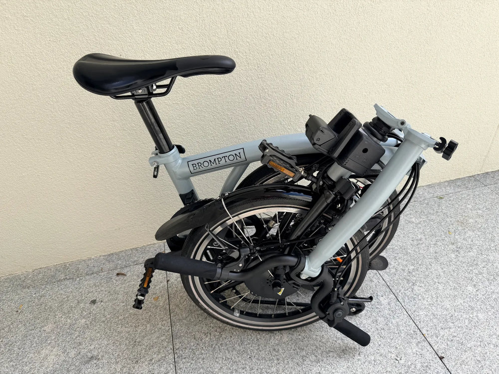 Brompton Electric P Line Urban (4-Speed)  Lunar Ice 2024
