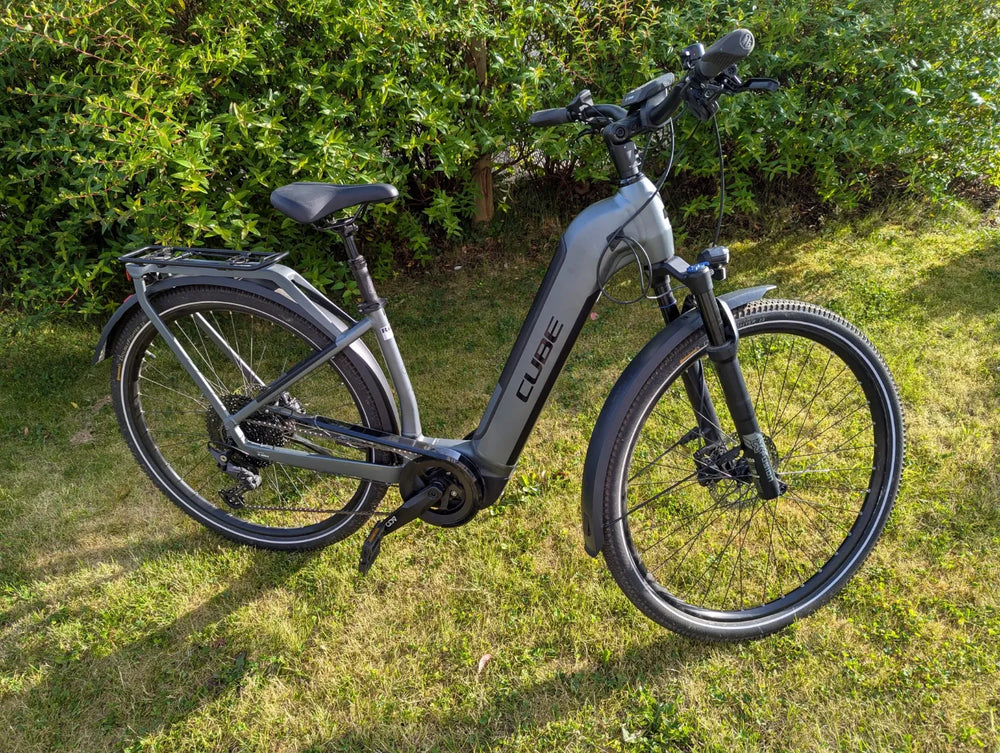 Cube Kathmandu Hybrid Pro 625 2021