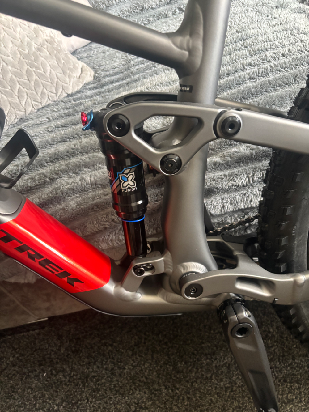 Trek Top Fuel 9.8 XT 2024