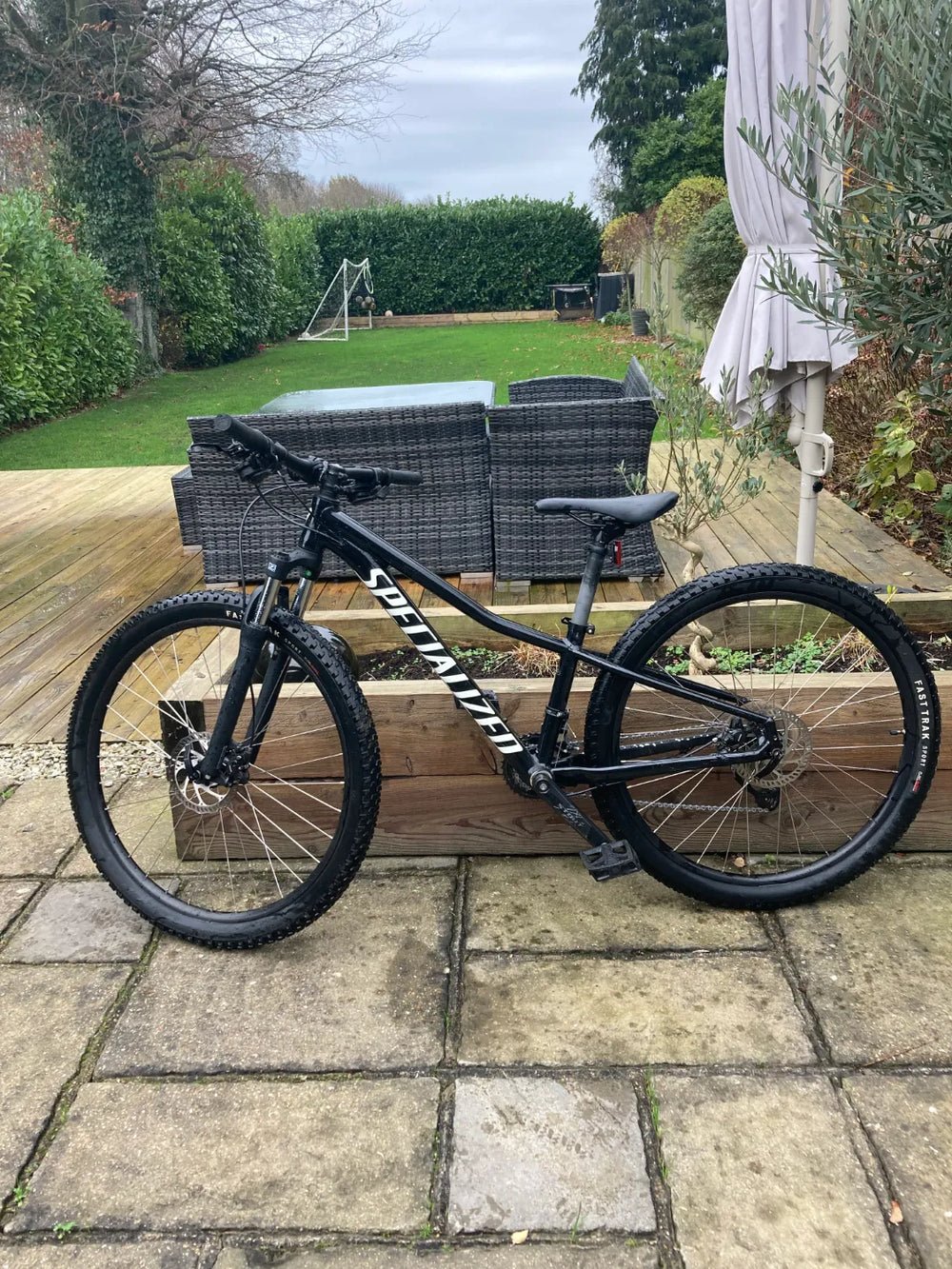 Specialized Rockhopper 27.5 2022