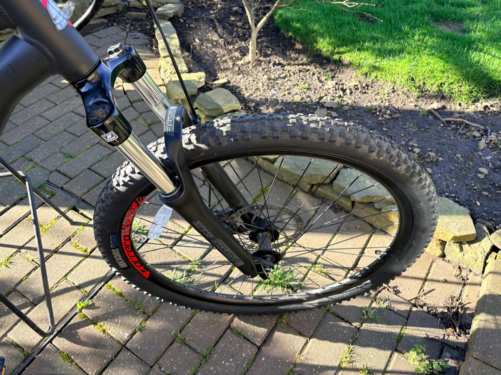 Carrera Vengeance-E Pro 2023