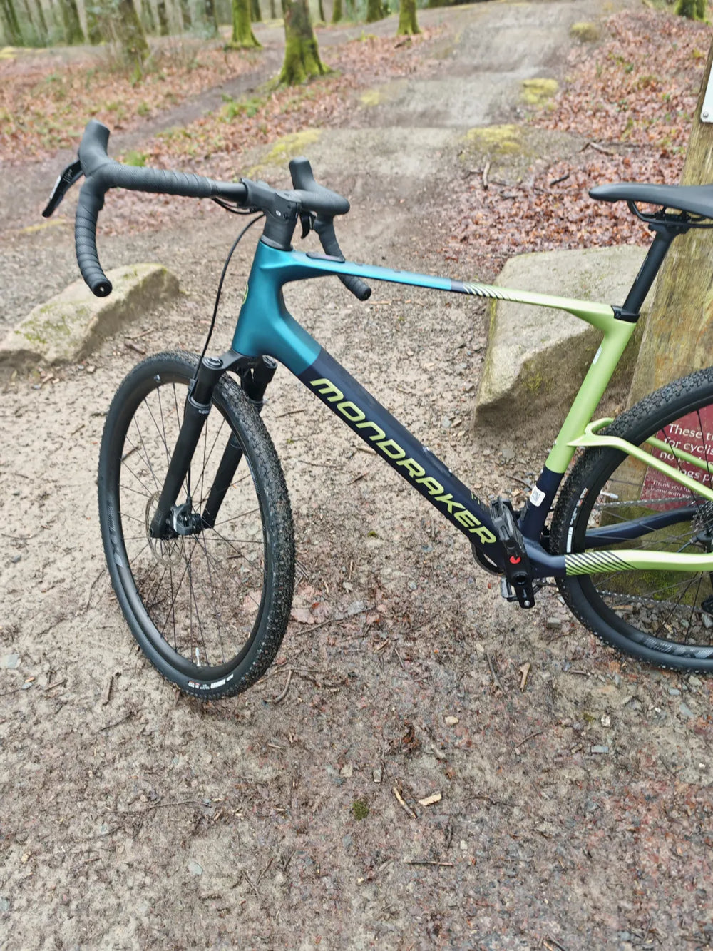 Mondraker Dusty R 2025